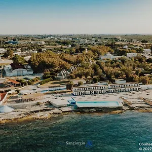**** Hotel Baia Sangiorgio & Club Italië